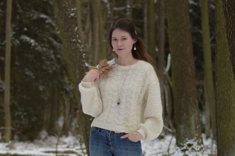 ostara, spring equinox 2021, georgiana quaint, spring is yet to come, snowy and freezing weather, outfit, vintage sweater