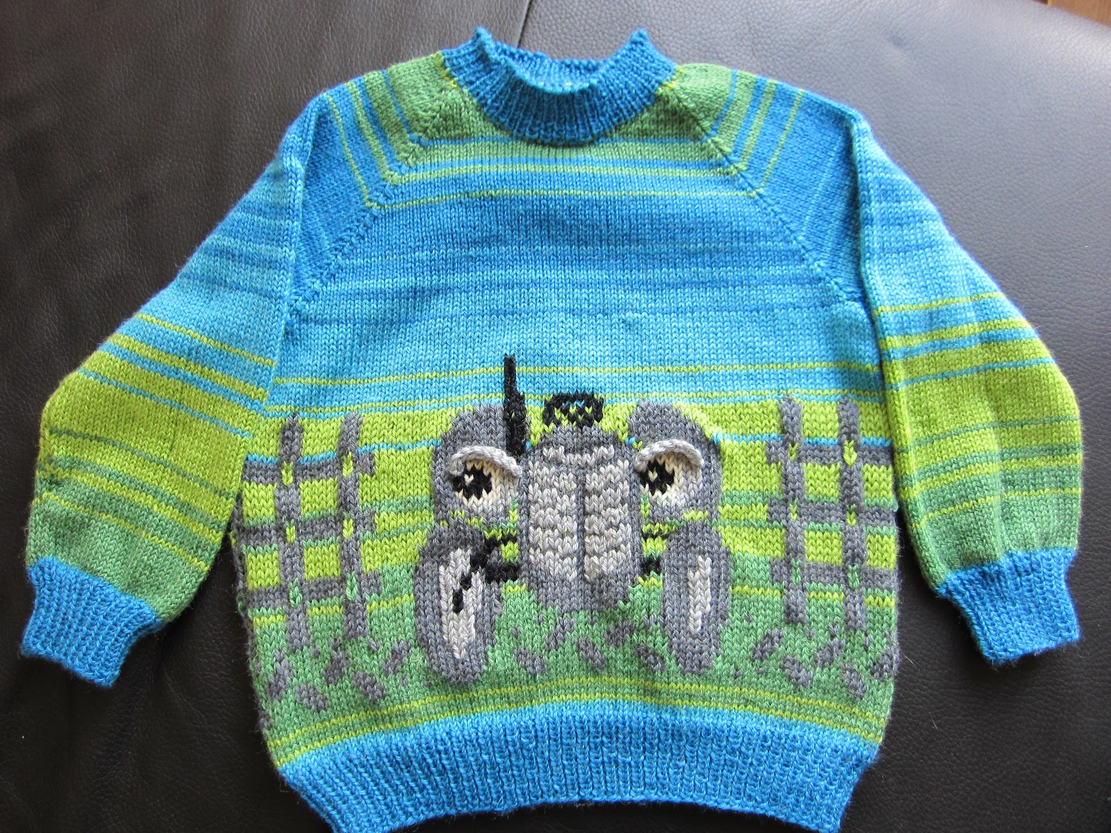 Gråtass Genser Oppskrift Gratis Med Rundfelling