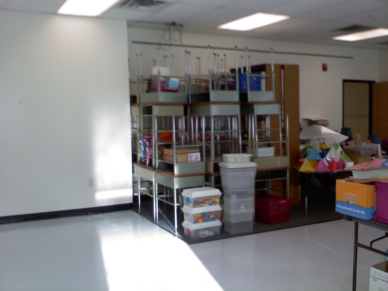 You Can Make The Sun Shine Anytime!!!: Classroom Library and Safe Place