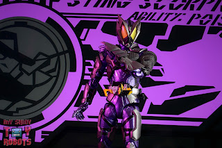 S.H. Figuarts Kamen Rider Horobi Sting Scorpion 15