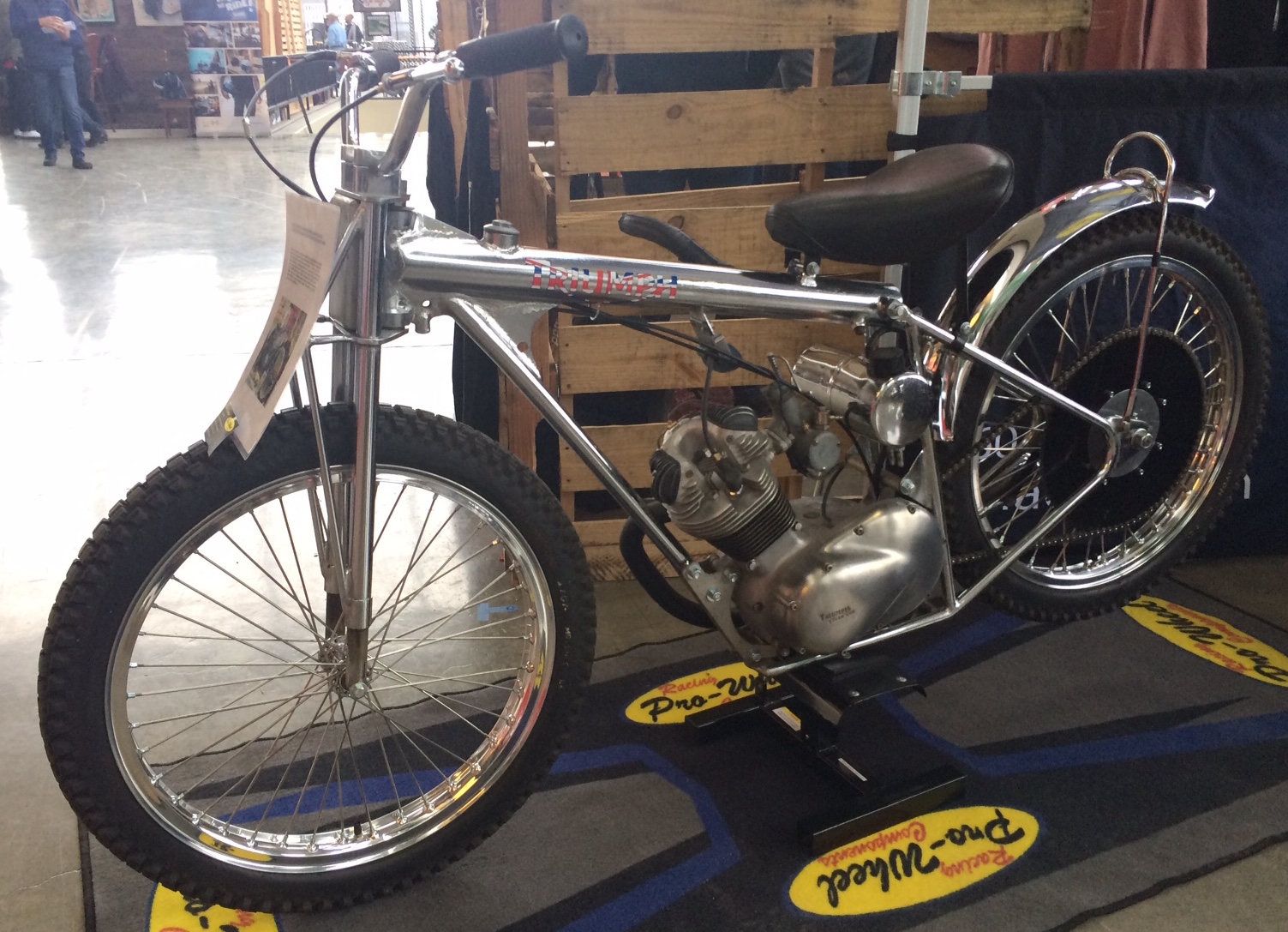 POPPA WHEELIE Cycle Hub, Portland, Oregon. Clif Mahjor, the "Sandy