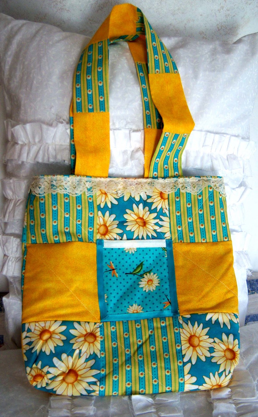 Shoregirl's Creations: A tote purse