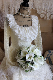 calla, roses, and wisteria bridal bouquet 