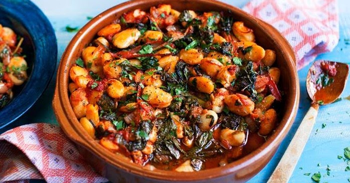 Vegan Spanish Beans with Tomatoes #comfortfood #vegetarian