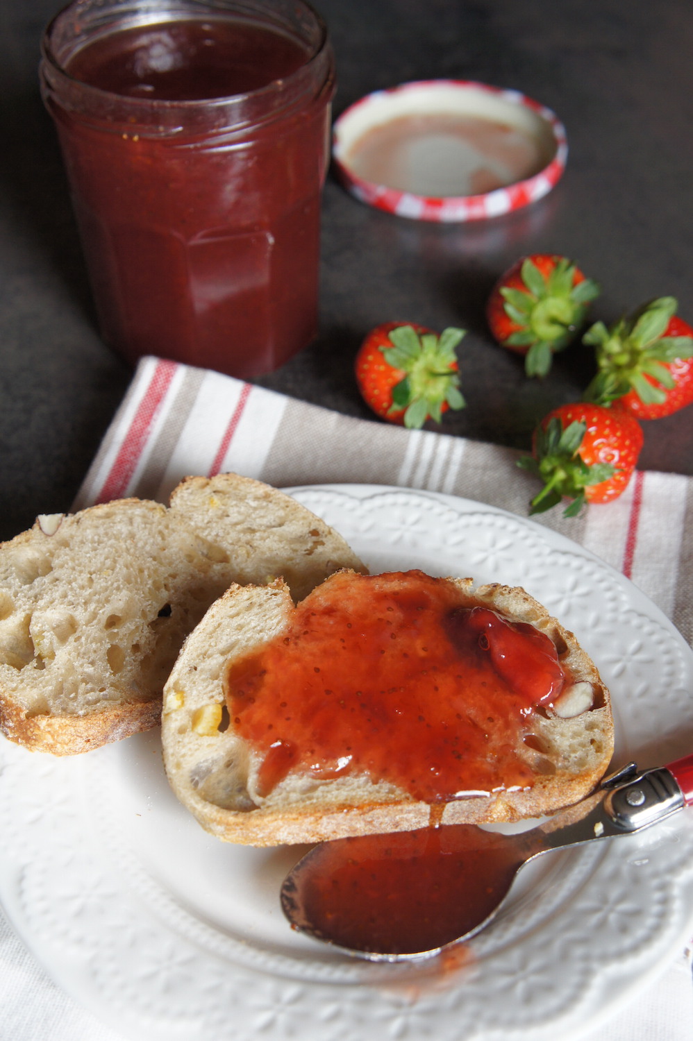 Confiture de fraises au jus d'orange