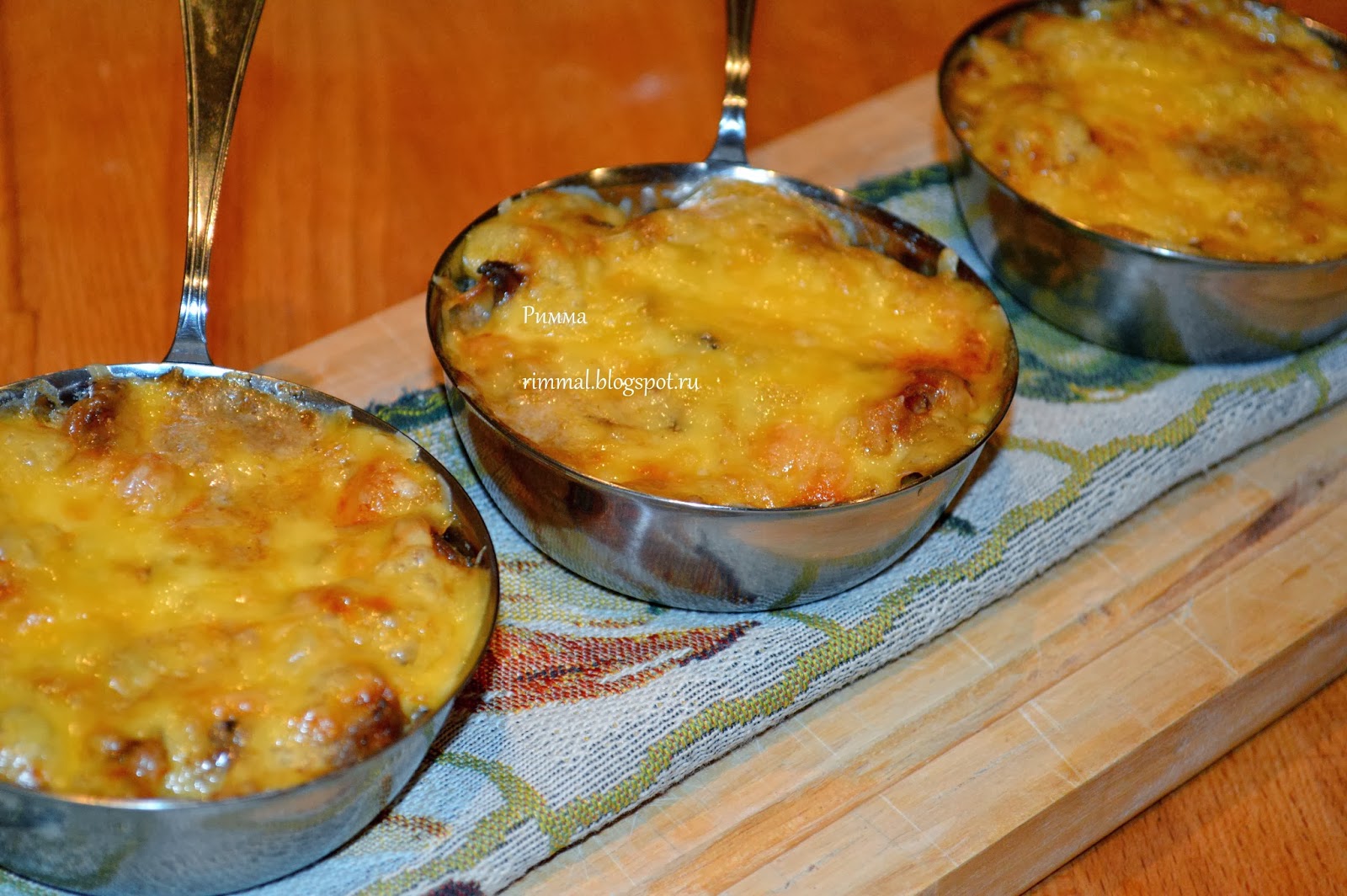 Жульен с лесными. Паста жульен. Жульен с семгой. Кокот грибной. Жульен с лесными.