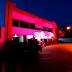 Por la prevención del cáncer de mama iluminan con color rosado Edificio Administrativo de EDENORTE 