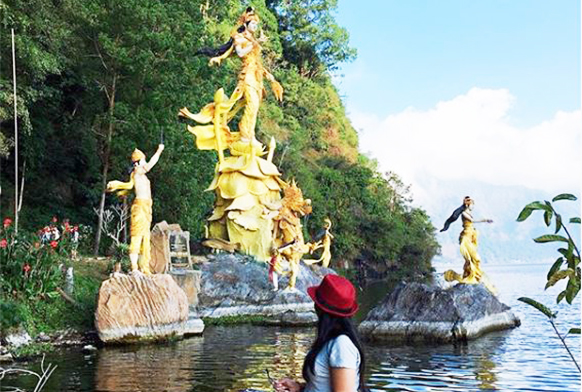 Objek Wisata Patung Dewi Danu