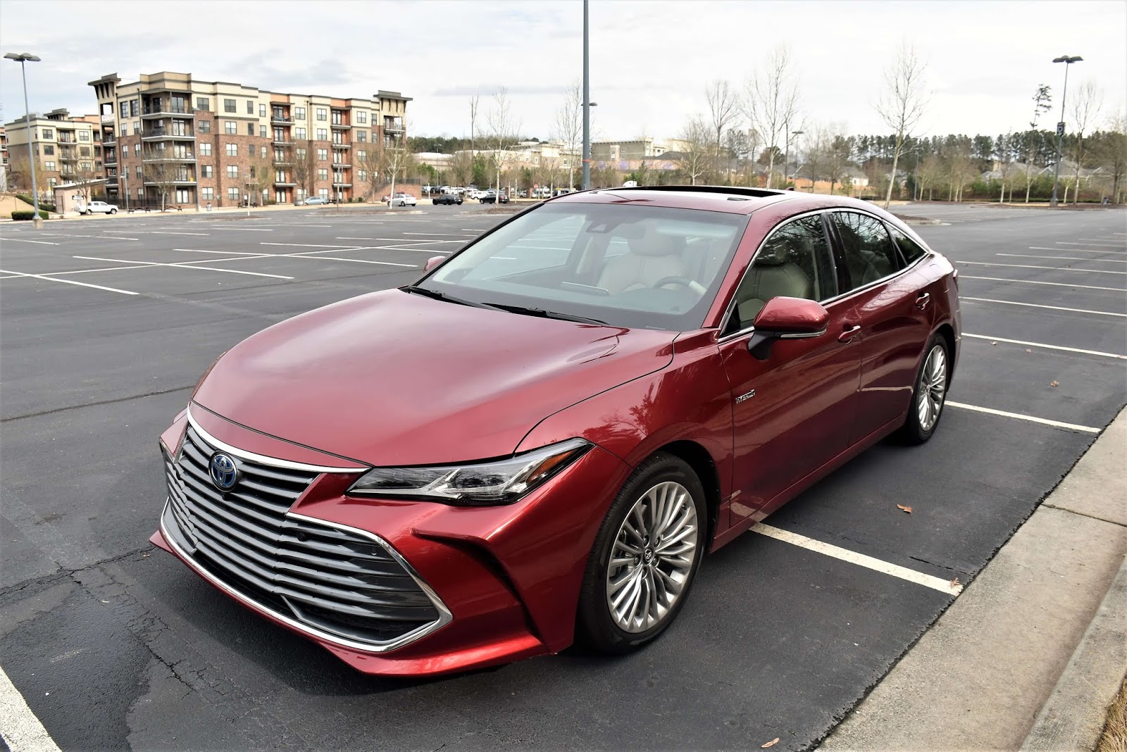 Most Stylish Gas Saving Car: 2019 Toyota Avalon Hybrid Limited