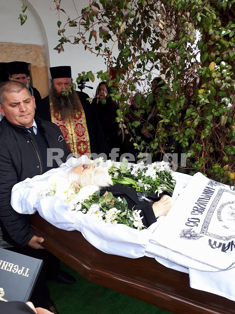 Дедушка похоронен. Дедушка добри из Болгарии похороны.
