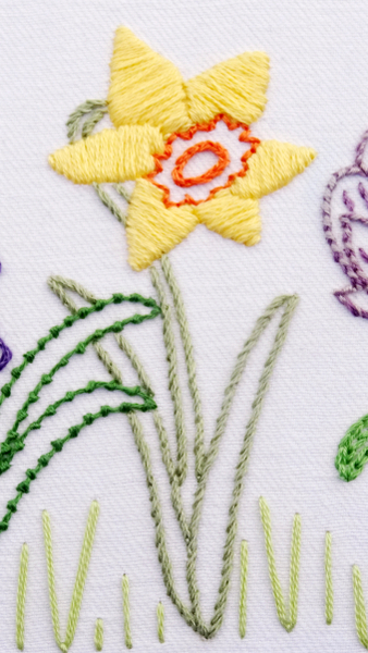 Mẫu thêu hoa thủy tiên - Hình 1