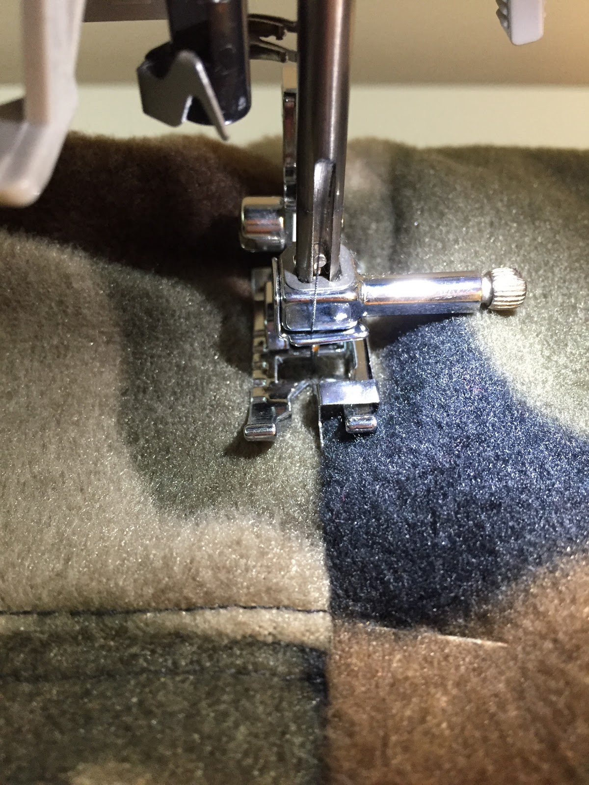 Angela Sews (and other nonsense) Stitch in the Ditch Presser Foot