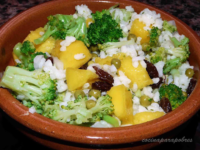  Arroz con Brócoli y pasas 