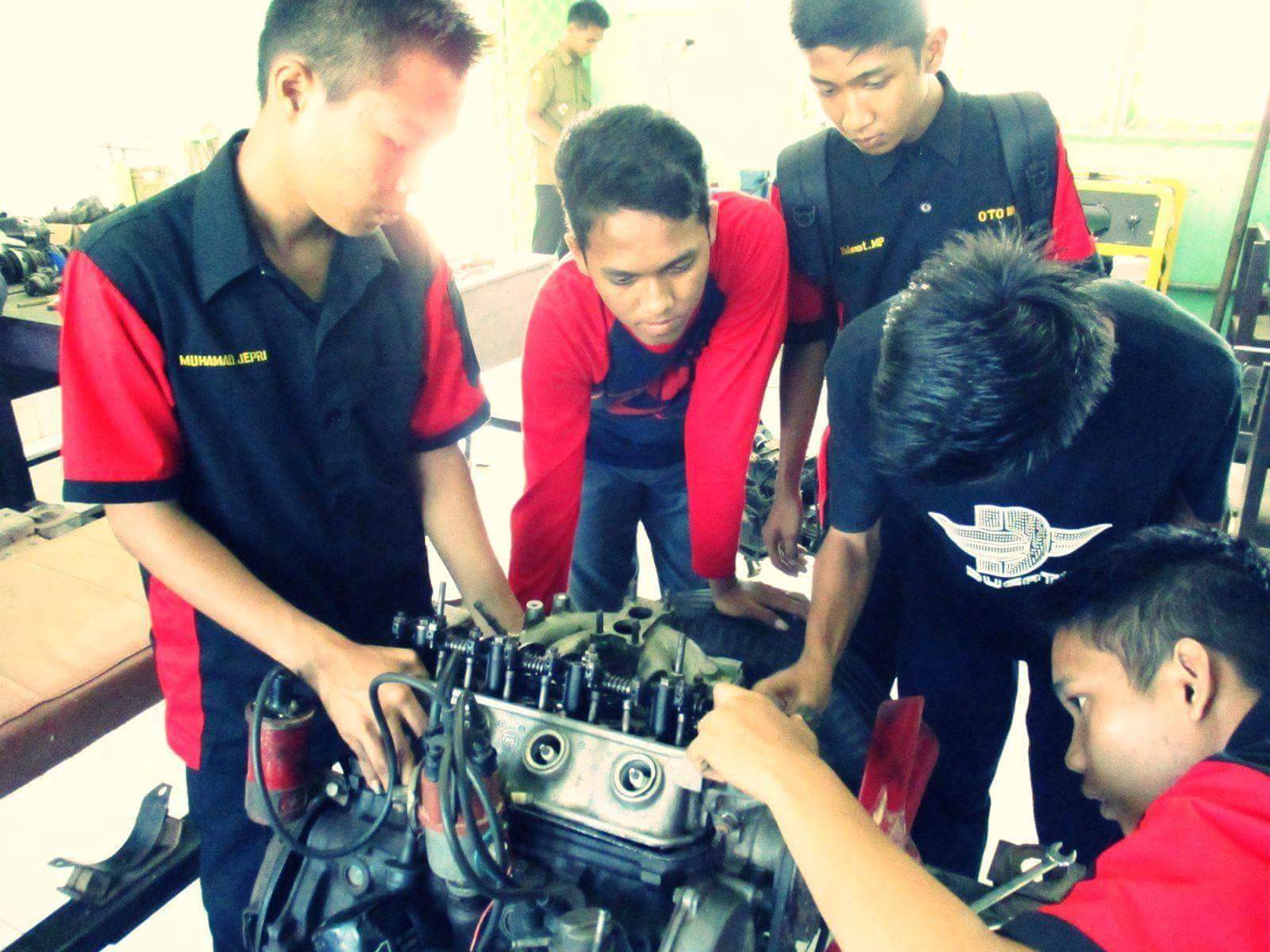 Soal Dan Jawaban Pemeliharaan Mesin Kendaraan Ringan Kelas