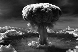 LANZAMIENTO 1er BOMBA ATÓMICA SOBRE HIROSHIMA - JAPÓN (06/08/1945)