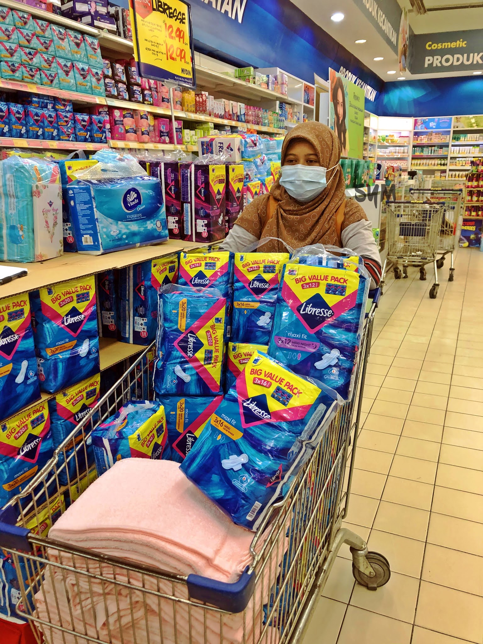 Sumbangan Barang  Barang Keperluan Kepada Mangsa Banjir Di Pahang