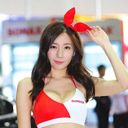 Han Ji Eun &ndash; Automotive Week 2012 Foto 27