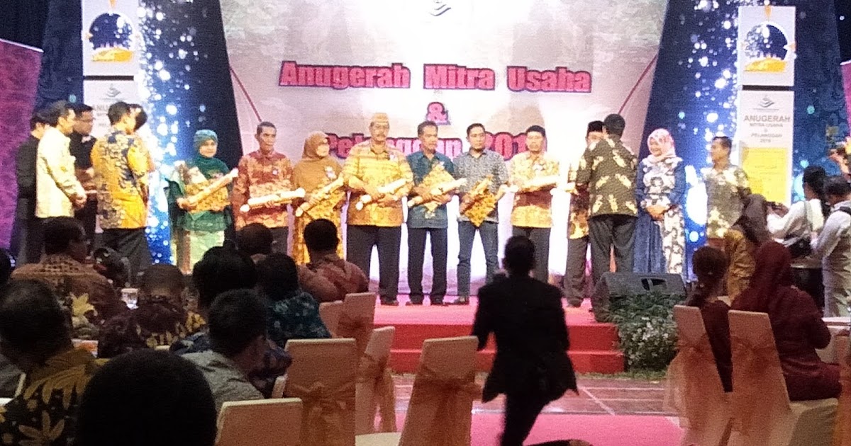 PT DHARMA LAUTAN UTAMA Memberikan Anugerah Mitra Usaha