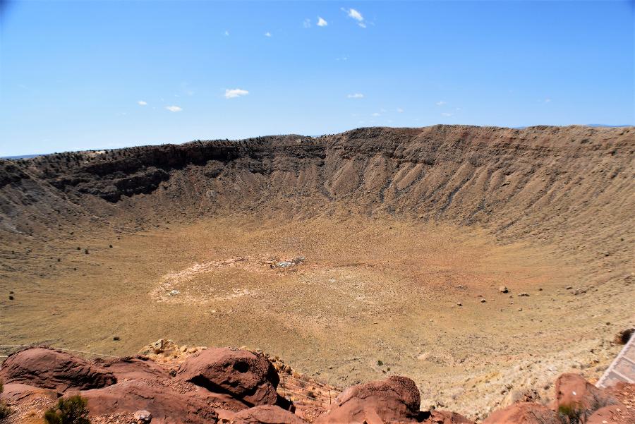 Самый крупный кратер на земле. Кратер Бэрринджер. Беррингер кратер Аризона. Кратер Бэррингера (Barringer Crater), Аризона,. Аризонский кратер Аризона.