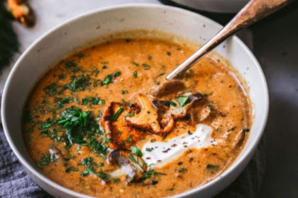 HUNGARIAN MUSHROOM SOUP WITH FRESH DILL