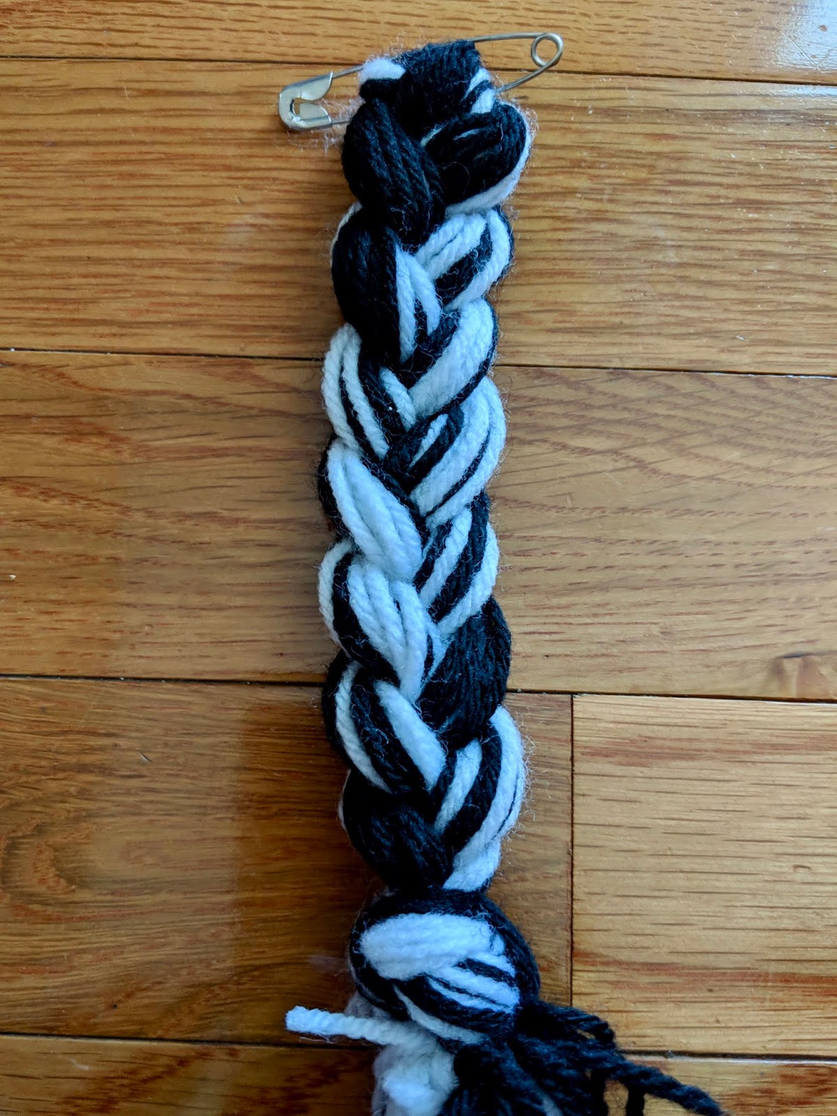 DIY Animal Tail Tutorial using Yarn