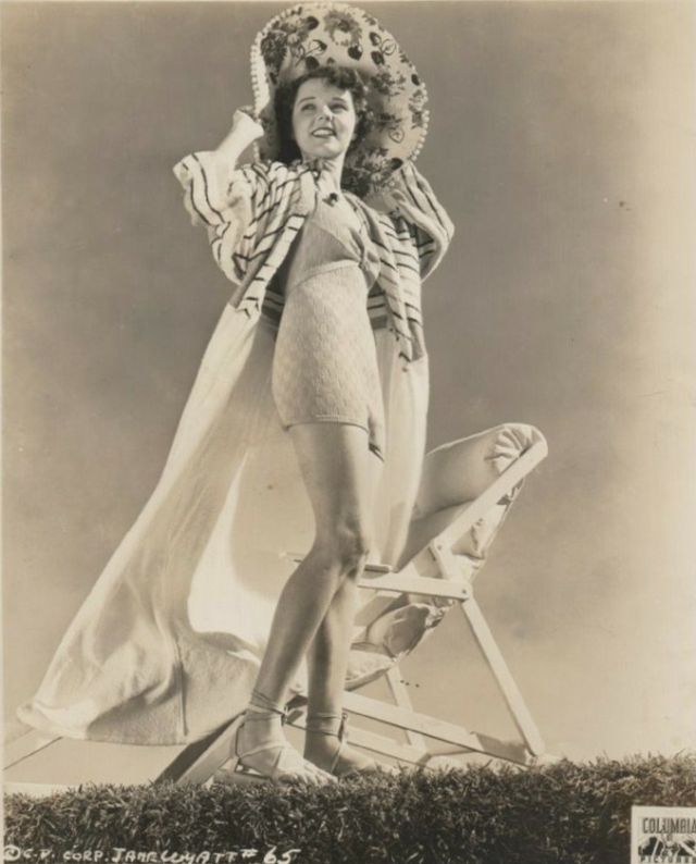 30 Beautiful Photos of Jane Wyatt in the 1930s and ’40s ~ Vintage Everyday