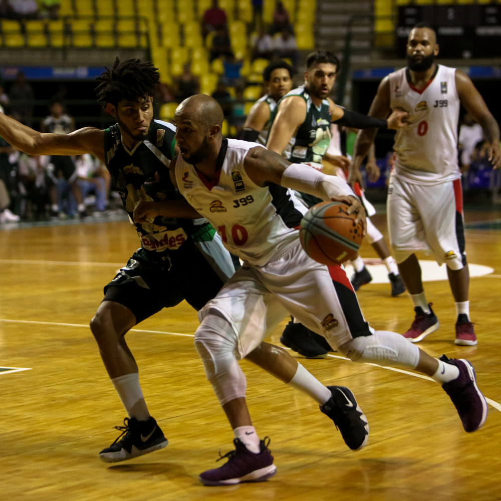 ¡Guaros de Lara avanza a Semifinales!