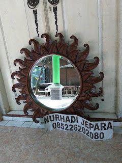 cermin motif ukir bola api, cermin dinding bola api, cermindinding jati murah 550 rb