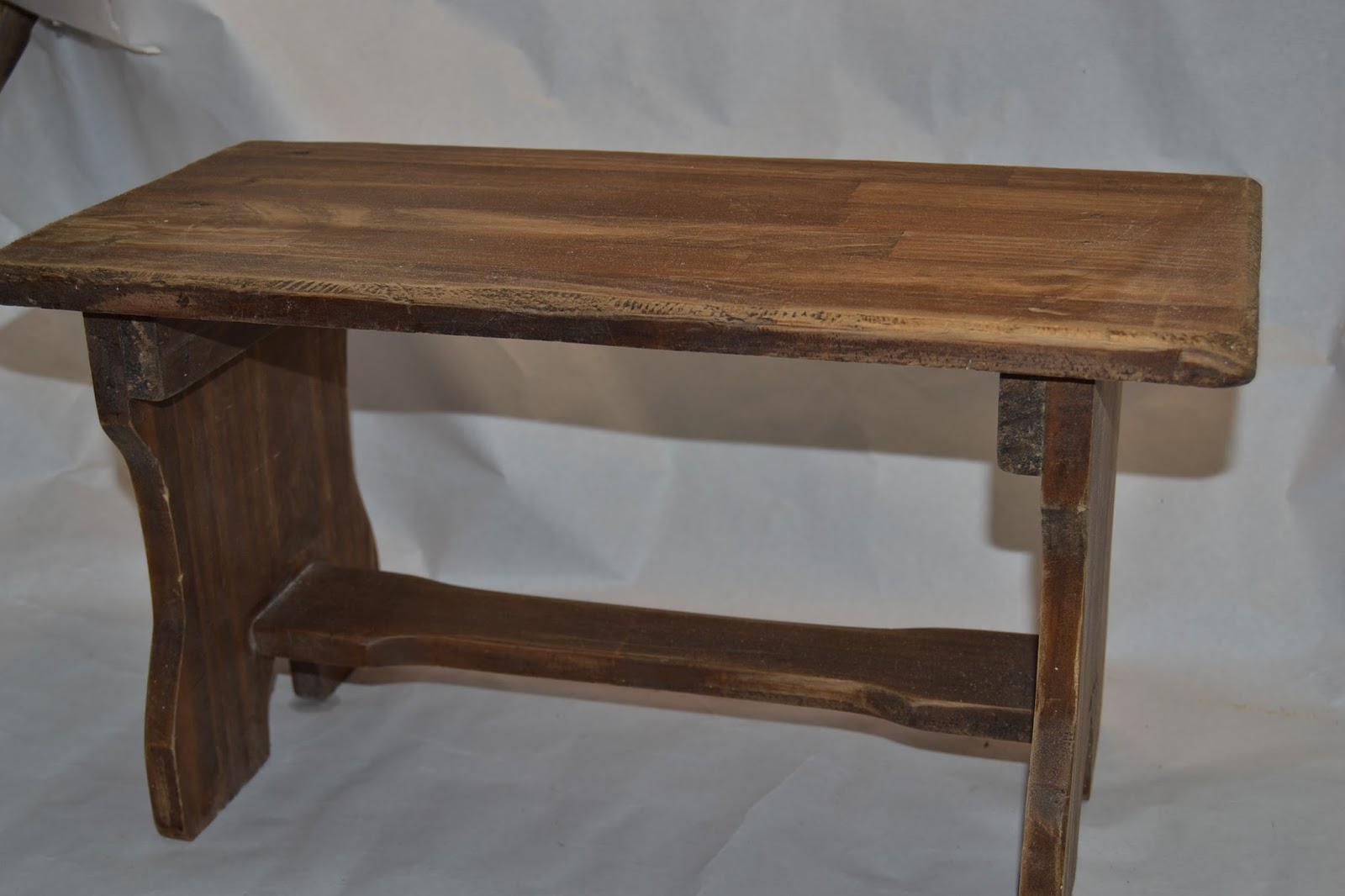 ARTESANÍA RÚSTICA EN MADERA : BANCOS DE MADERA