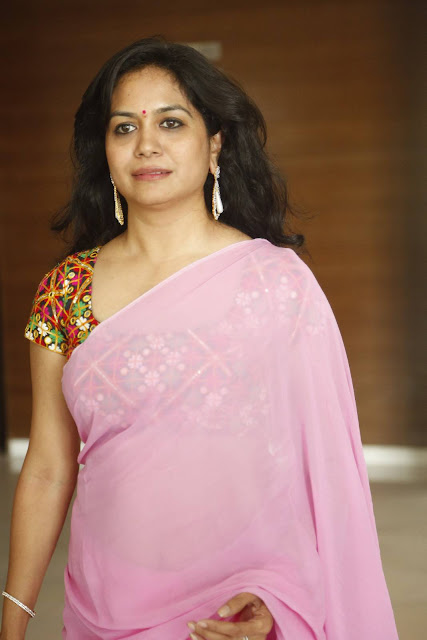 Singer Sunitha looking Gorgeous in Designer and Transparent Sarees with ...