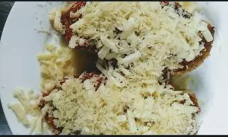 Chicken breasts topped with mozzarella and parmesan cheese for scrambled eggs healthy chicken parmesan recipe