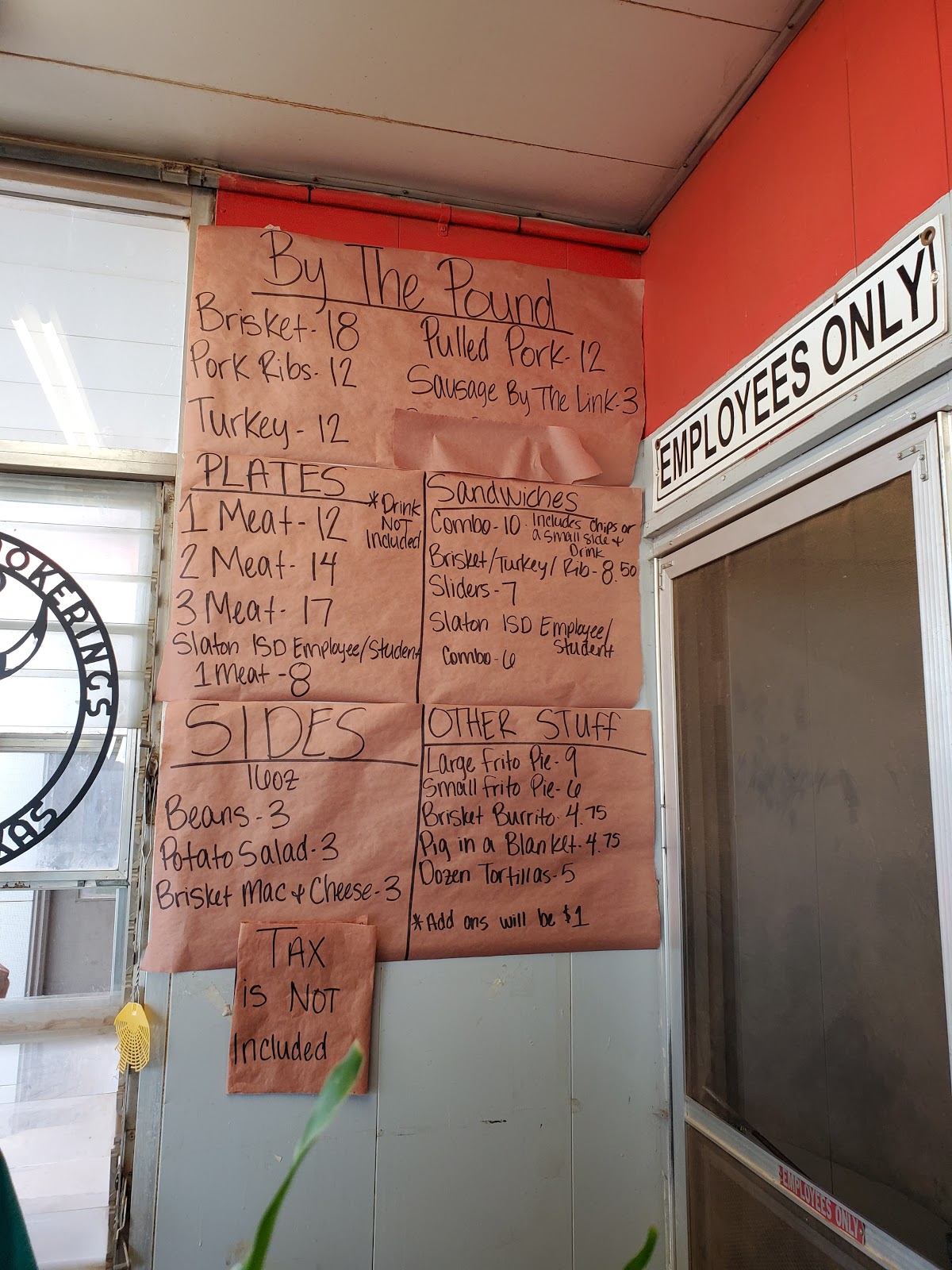 Pitforks and Smokerings Slaton, Texas 4th Small Town Texas BBQ Review