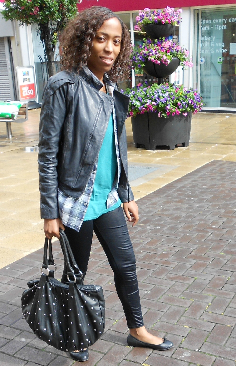 leggings and ballet flats