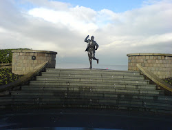 ERIC MORECAMBE STATUE, MORECAMBE