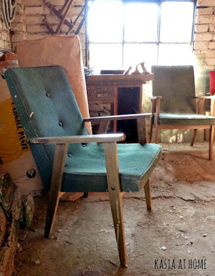 Fotele po renowacji.