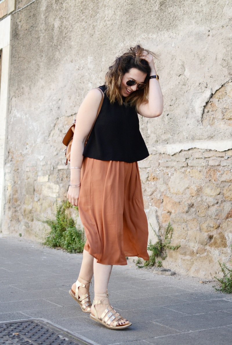 Summer travel outfit idea forever 21 culottes Aritzia wilfred tank vancouver fashion blogger