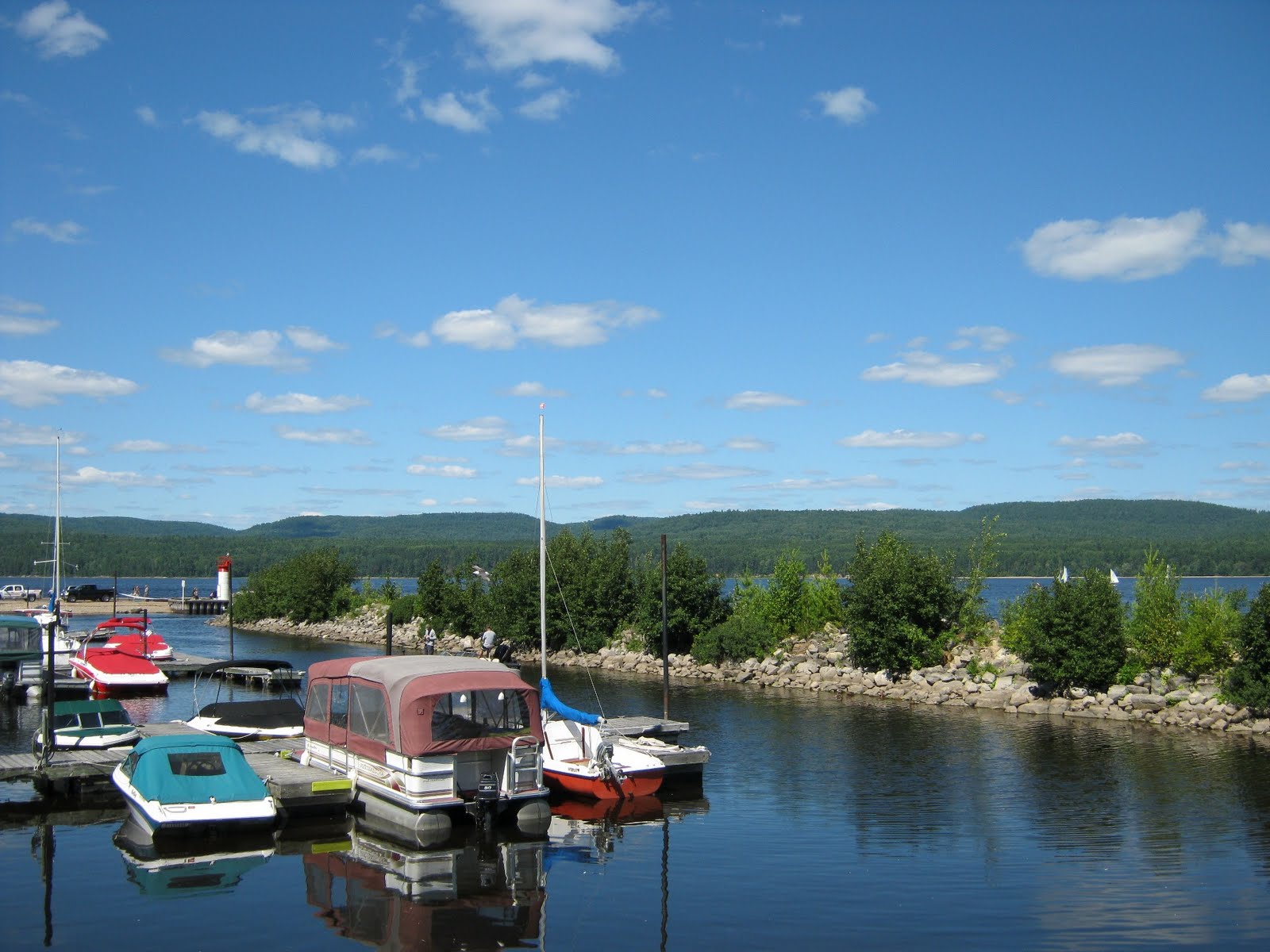 ziniania's corner Beautiful Ottawa River (in Deep River, Ontario)