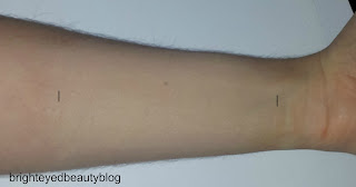 Naked Skin Foundation Swatch, Urban Decay