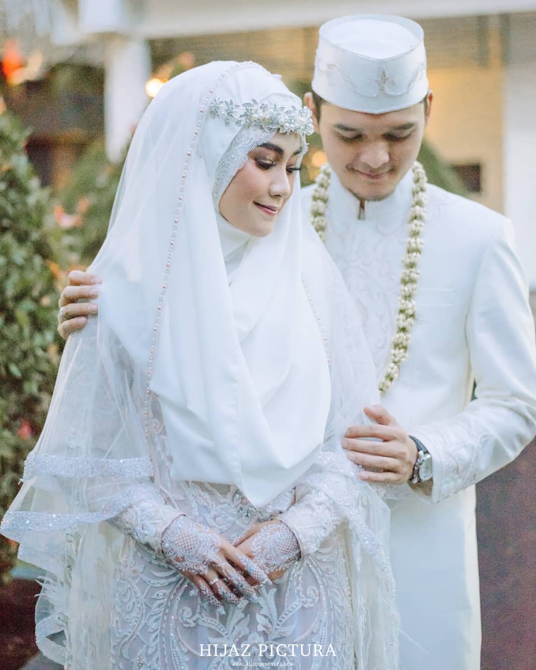 Laksmi Wedding Sewa Busana Pengantin Muslimah  Bertema 