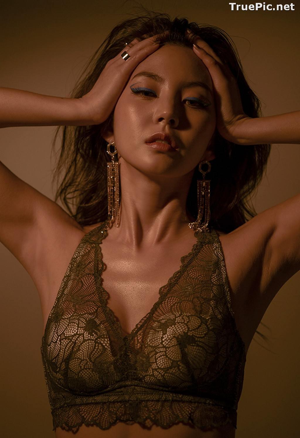 Image Korean Fashion Model - Lee Chae Eun - Soft Brown Lingerie - TruePic.net - Picture-9