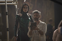 Thor: Ragnarok Taika Waititi and Cate Blanchett Set Photo (84)