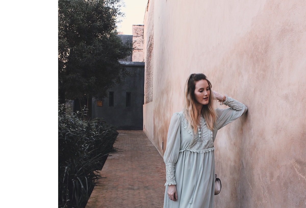Outfit aus dem Le Jardin Secret in Marrakesch und ein paar Tipps, die es bei Kleidung in Marrakesch als Frau zu beachten gilt.