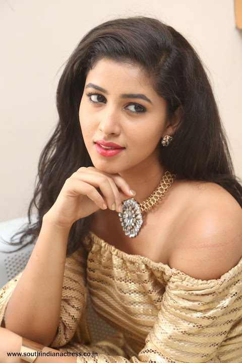 Pavani Reddy at Lovers Club Movie Teaser Launch