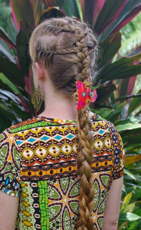 how to say hola in french