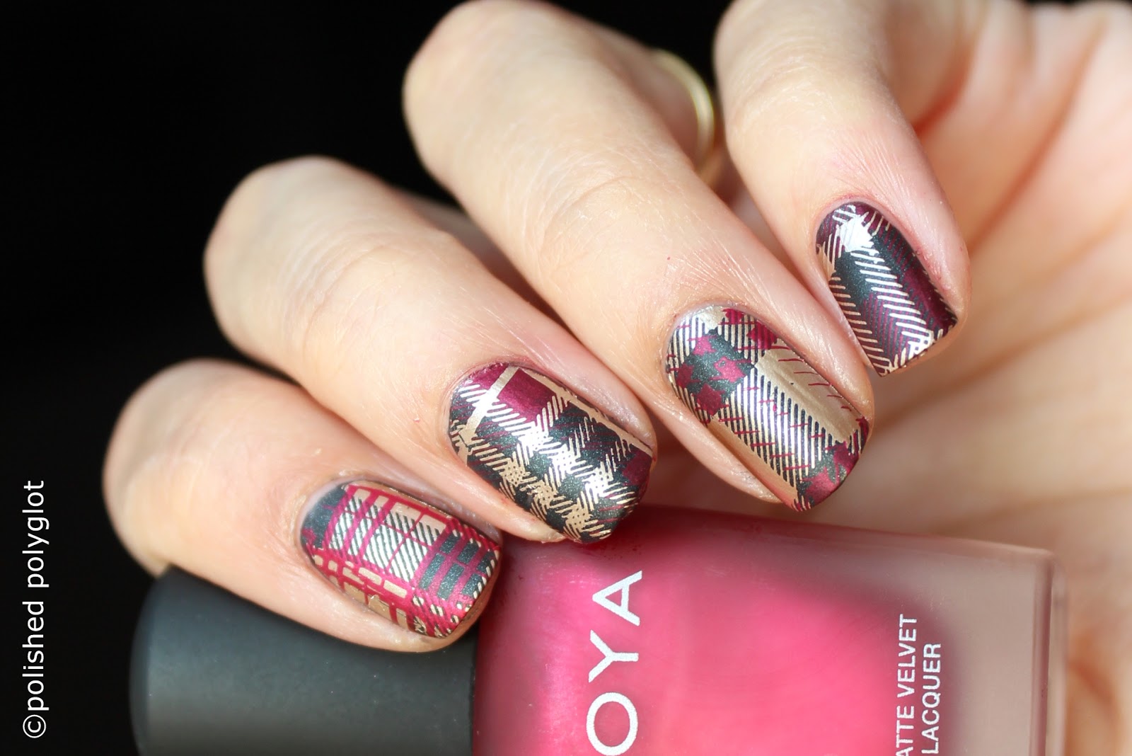Nail art │Tartan pattern nail design [26GNAI] / Polished Polyglot