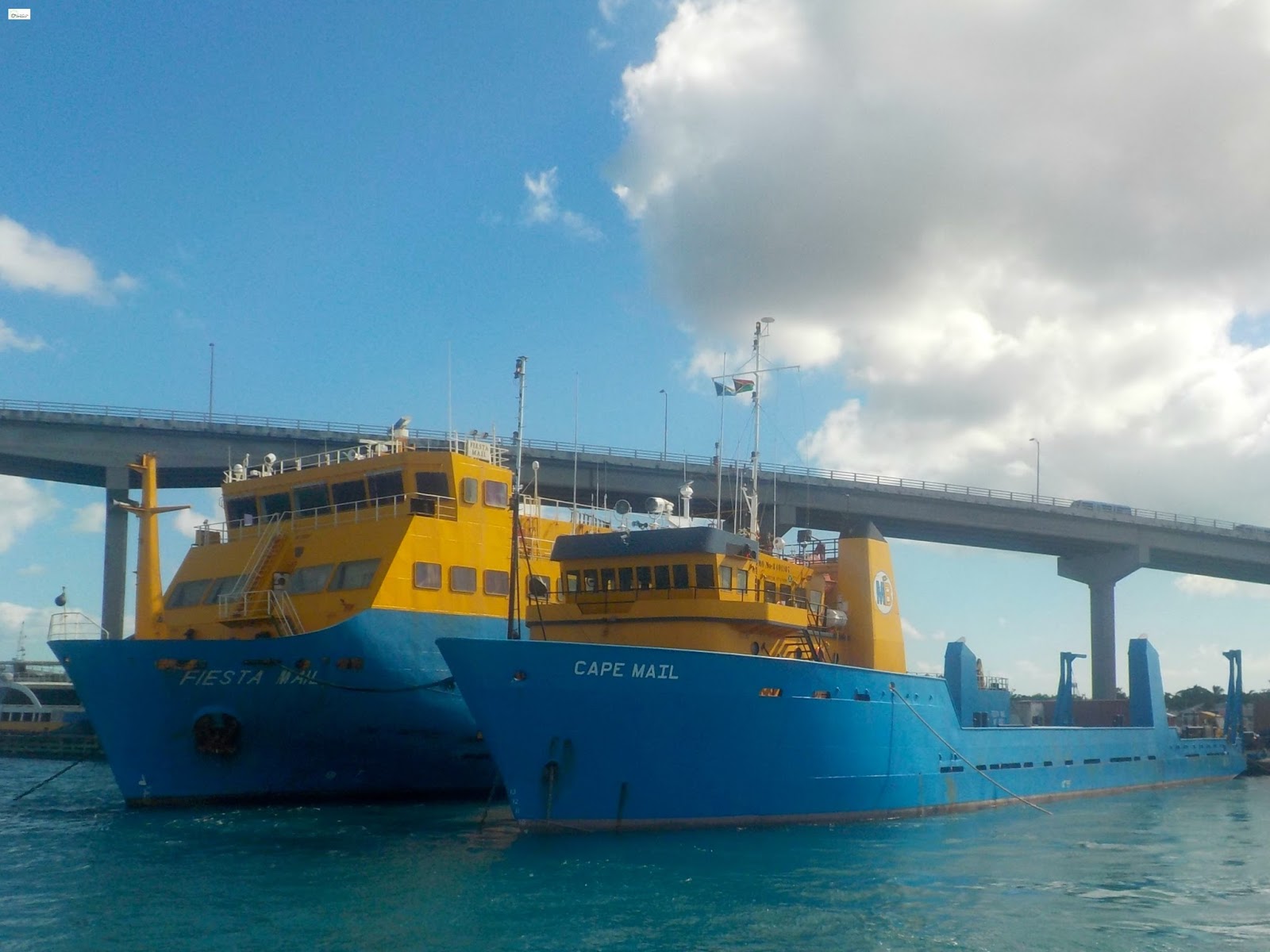 Seahorse Sailing and Snorkeling Shore Excursion, Nassau Caravan