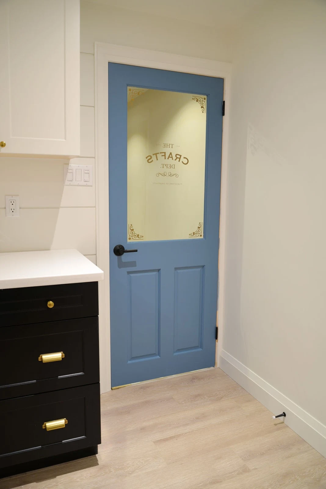 craft room door | behr blue moon bay | schlage broadway lever | metrie true craft door