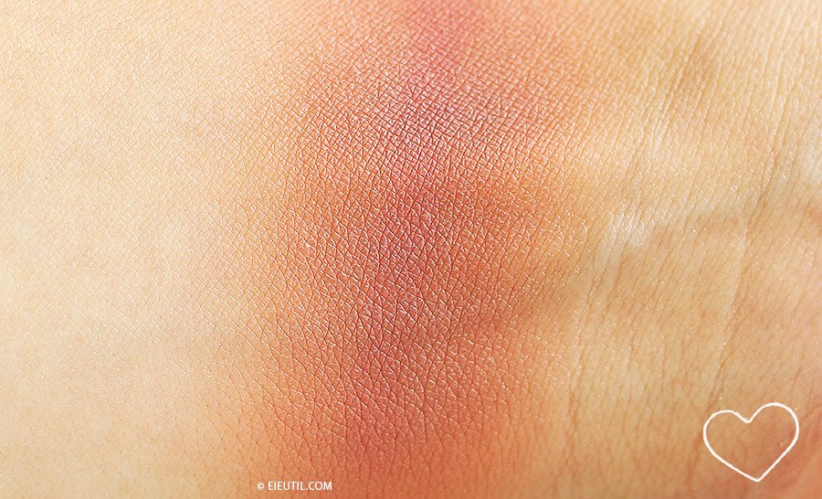 Blush C1g 'Naked Acetinado' - Contém1g