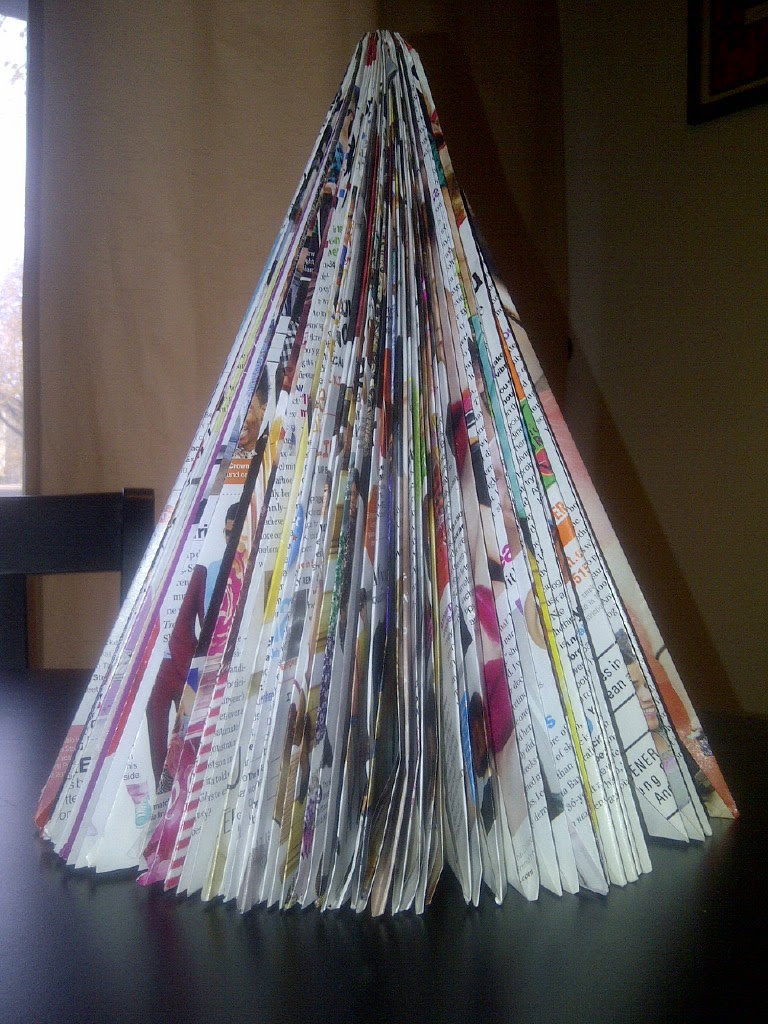 A Creative and Crafty Inspiration Magazine Christmas Tree