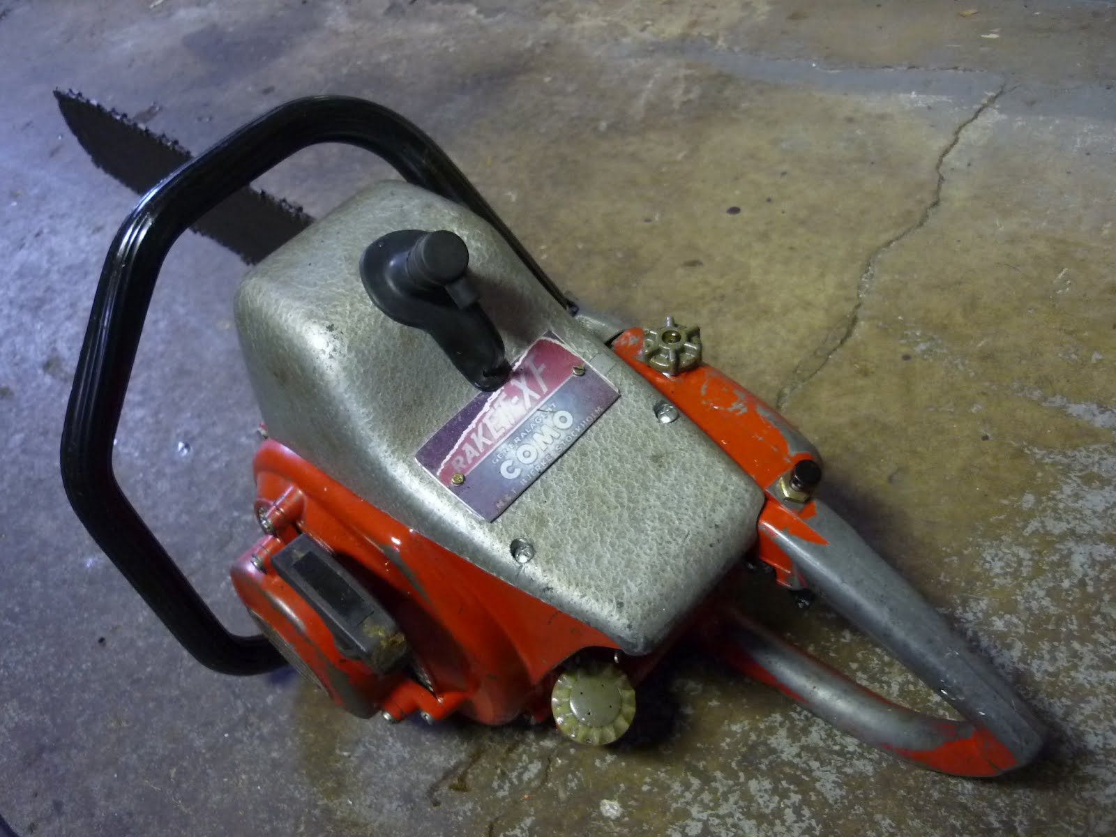 VINTAGE CHAINSAW COLLECTION JONSERED RACKET XF.